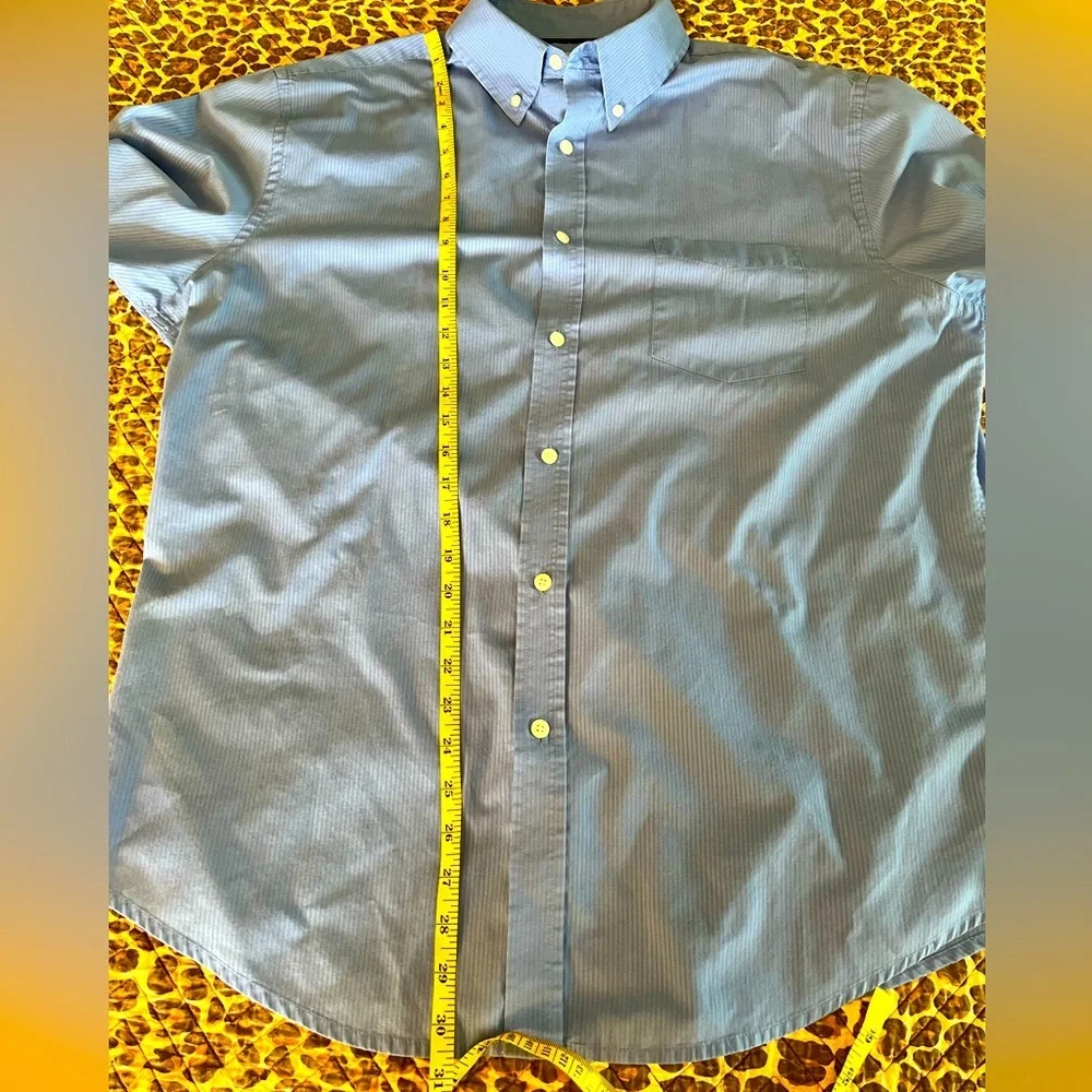 Men's Short Sleeve Button Down Blue Shirt Large